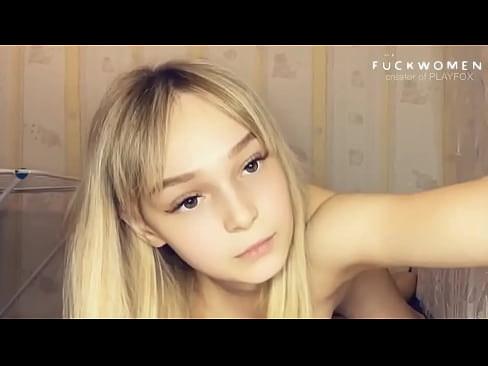 ❤️ 'Yar makaranta da ba ta koshi tana ba abokan karatunta albashi mai tsoka Batsa na Rasha ❌